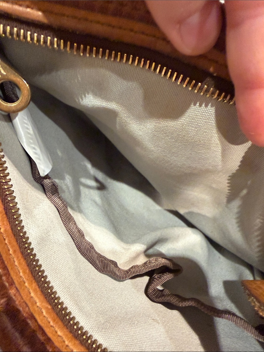 Classic Tan Leather Crossbody Bag with Adjustable Strap - Picture 11 of 14